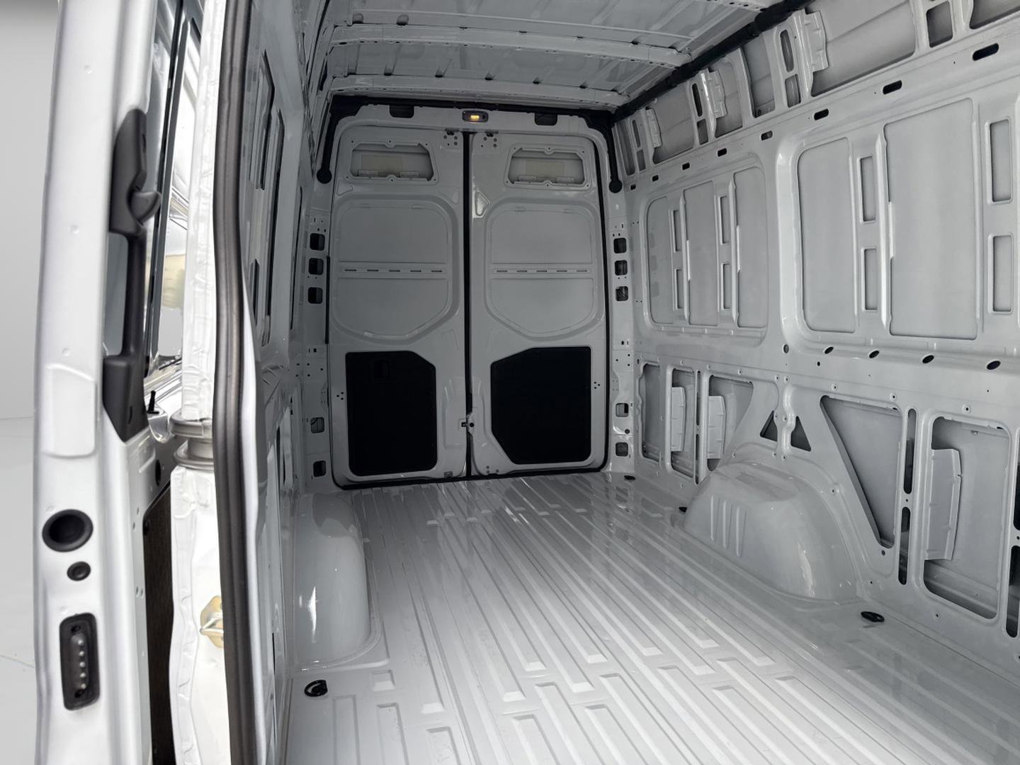 2025 Mercedes-Benz Sprinter Cargo Van 2500