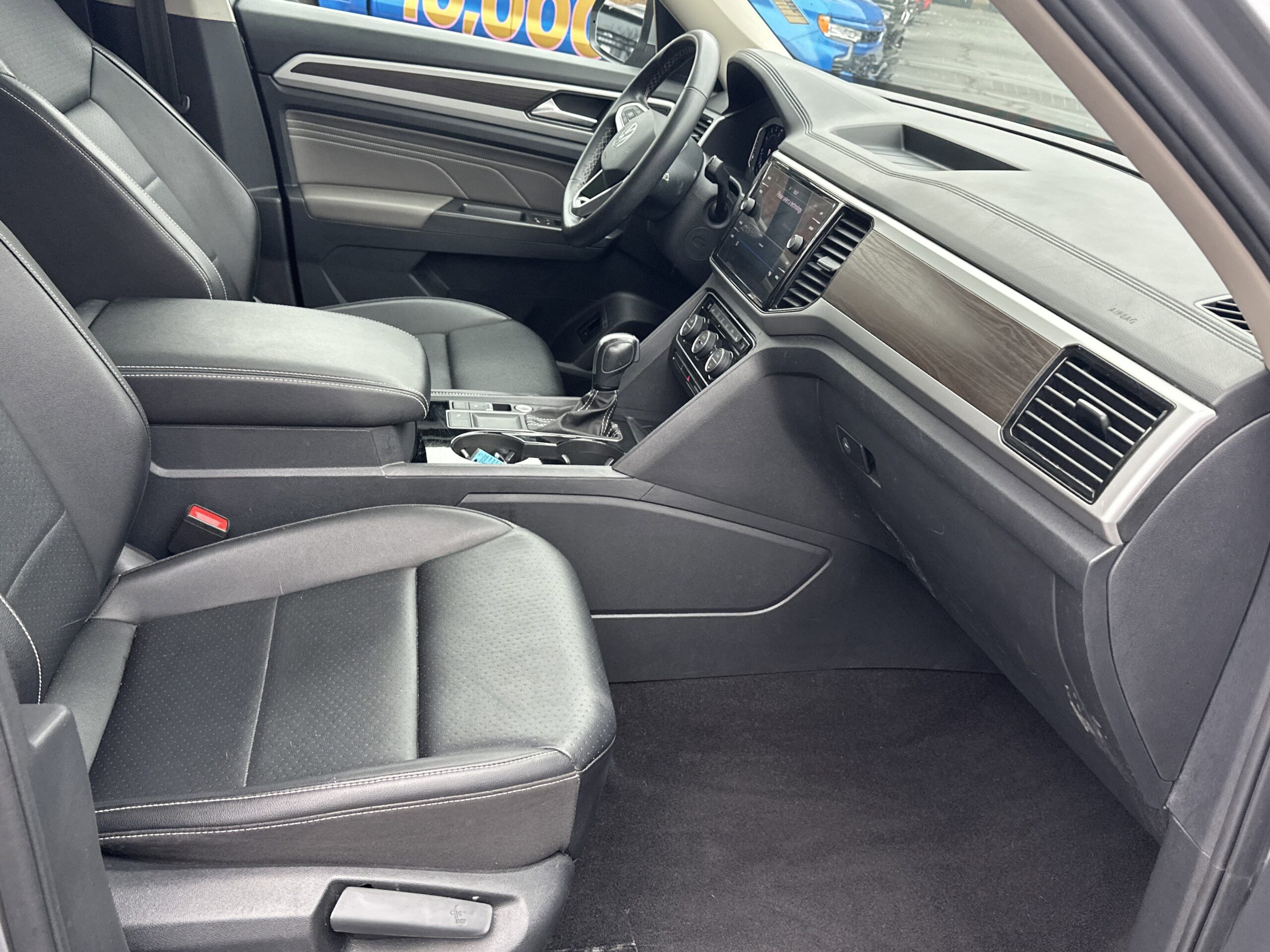 2022 Volkswagen Atlas 2.0T SE w/Technology