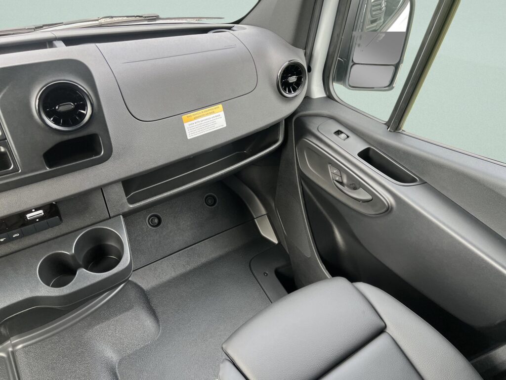 2025 Mercedes-Benz Sprinter Cargo Van 2500