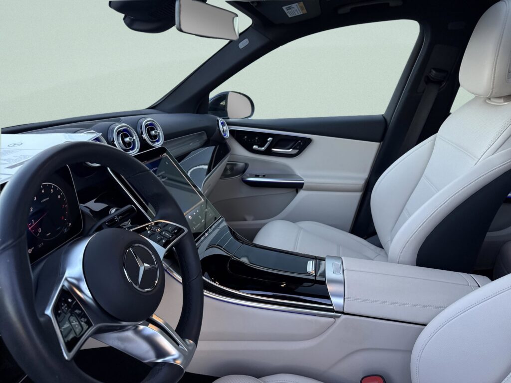 2025 Mercedes-Benz GLC GLC 300