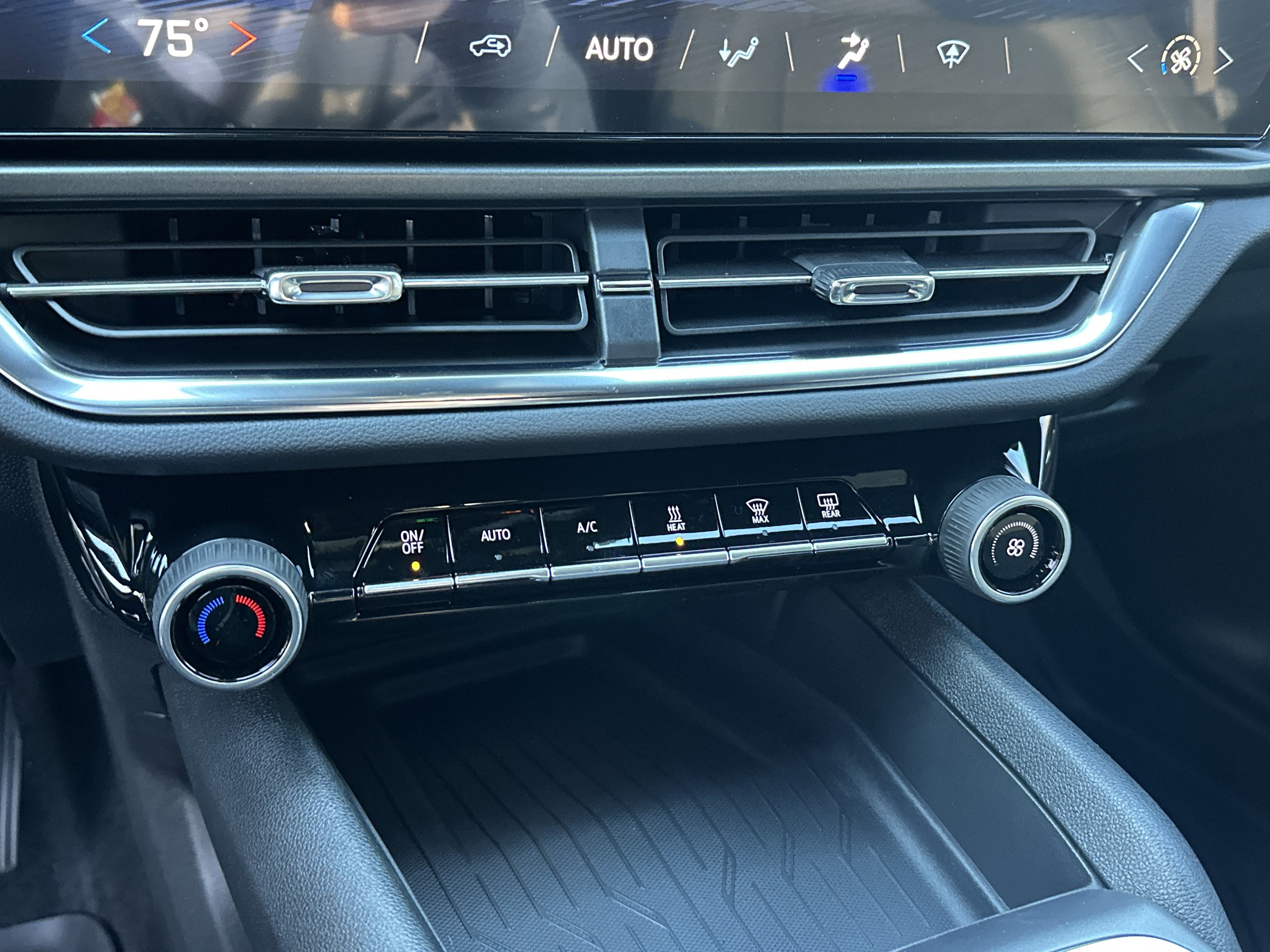 2026 Chevrolet Equinox EV LT1 w/PCY