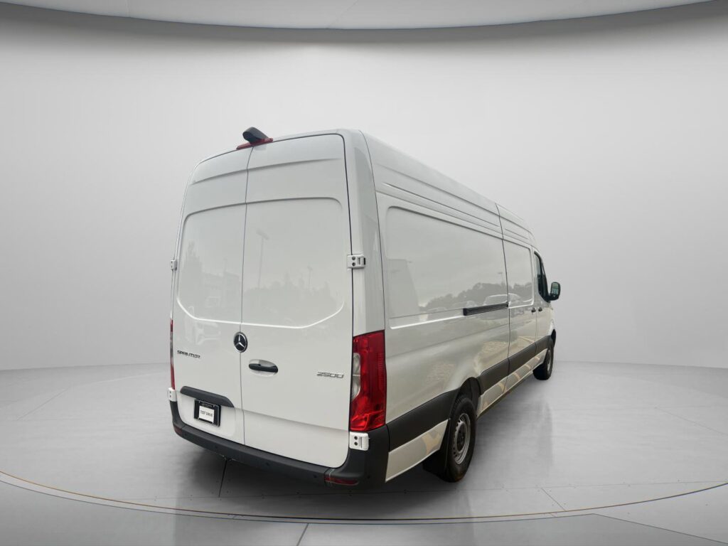 2025 Mercedes-Benz Sprinter Cargo Van 2500