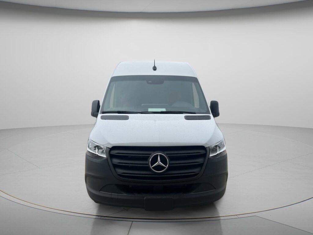 2024 Mercedes-Benz Sprinter Cargo Van LEONARD OUTFITTER 2500