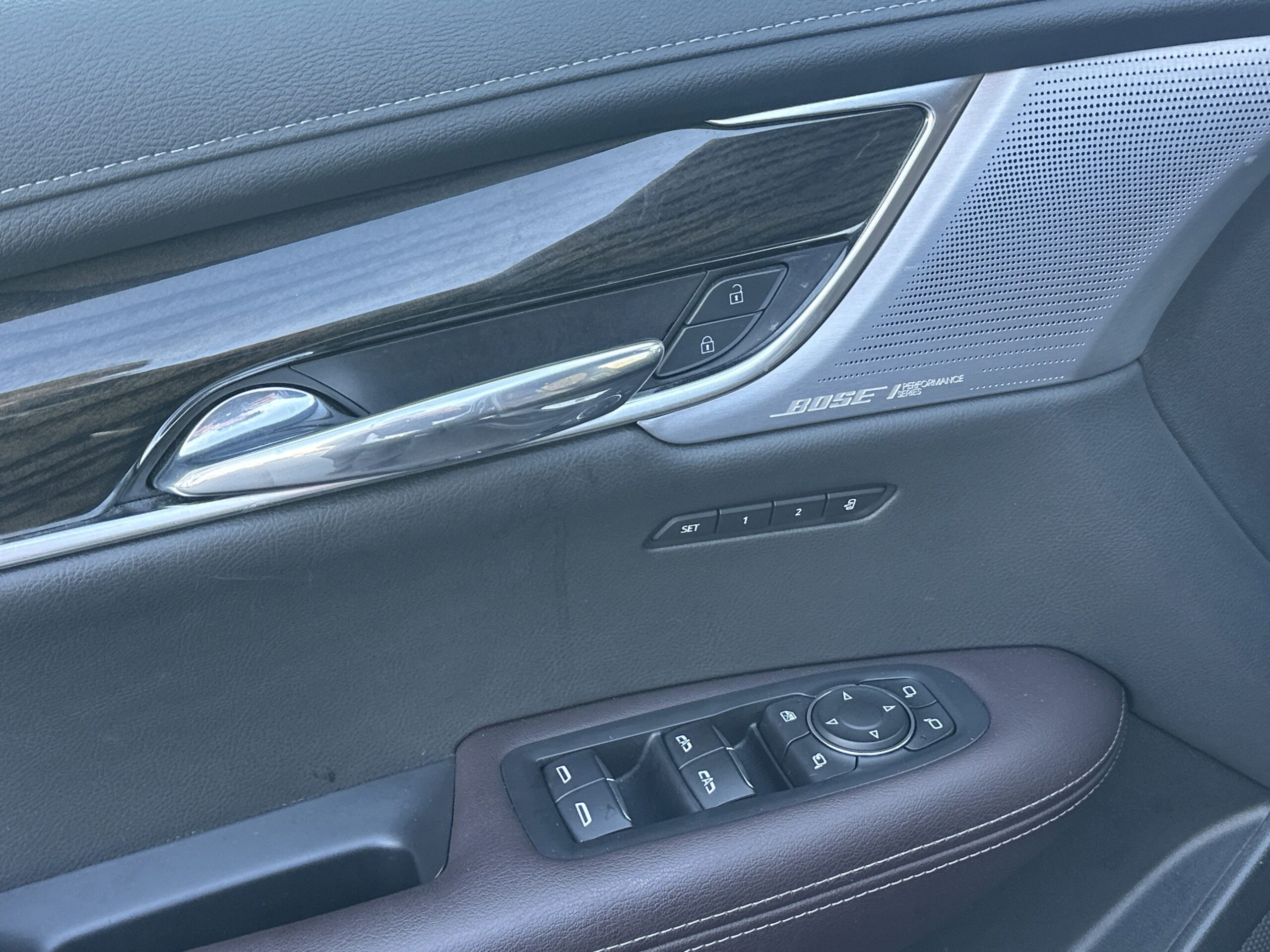 2023 Cadillac XT6 FWD Premium Luxury