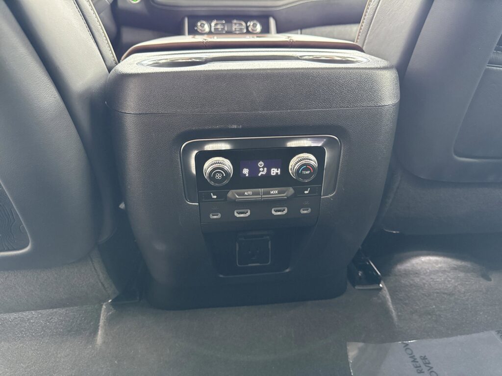 2024 GMC Yukon Denali Ultimate
