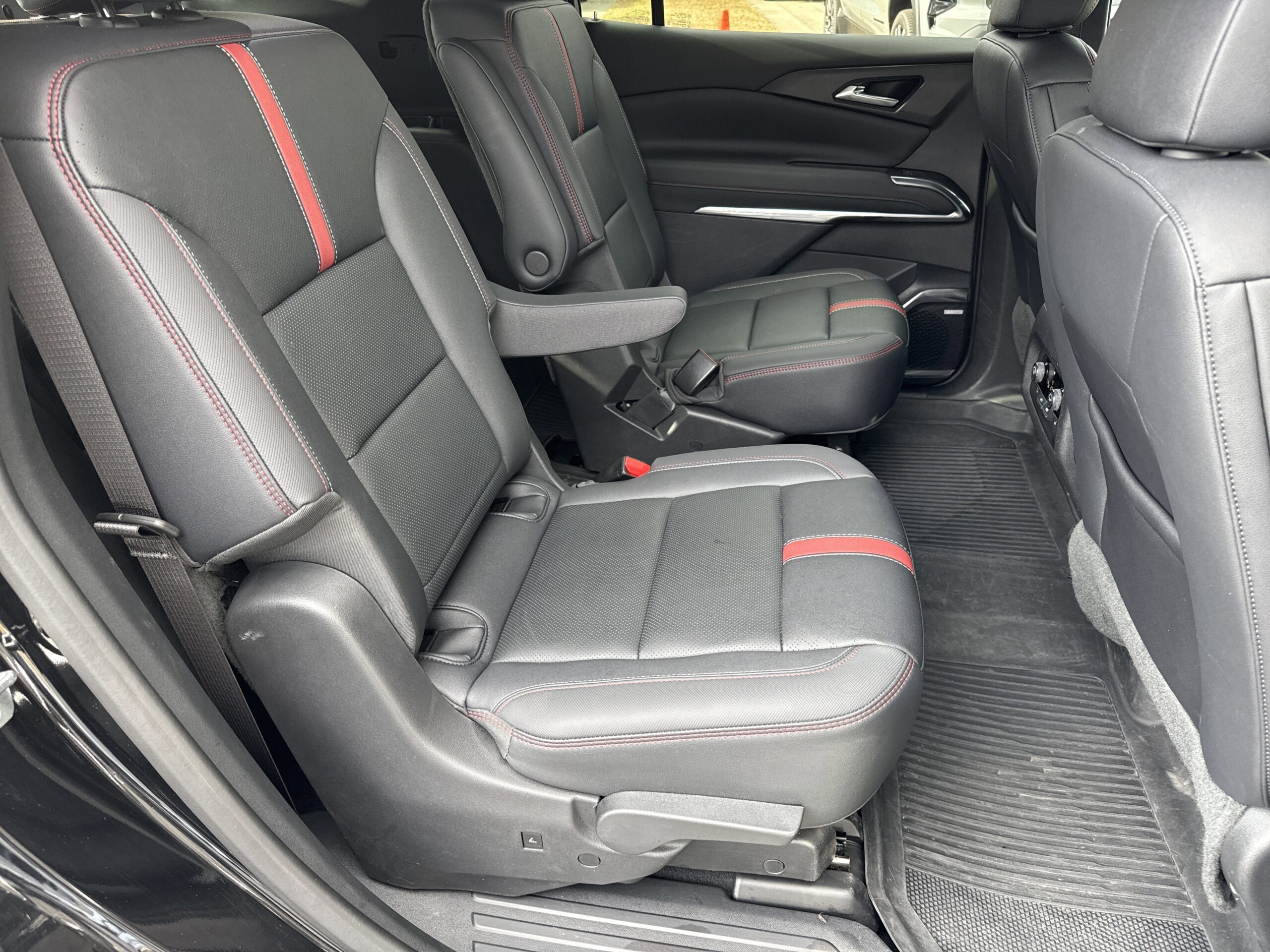 2024 Chevrolet Traverse AWD RS