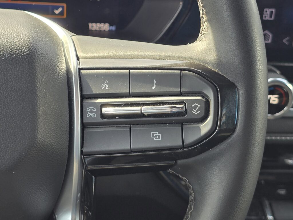 2024 Chevrolet Colorado 2WD LT