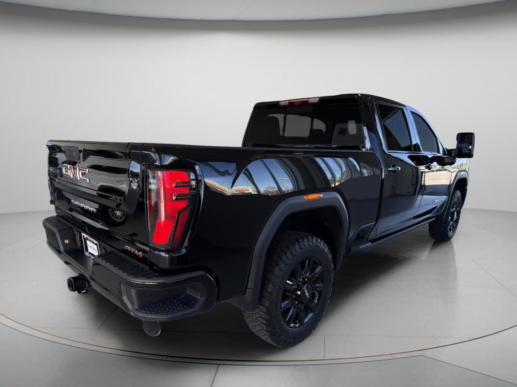 2026 GMC Sierra 2500HD AT4