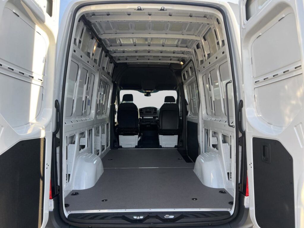 2025 Mercedes-Benz Sprinter Cargo Van 2500