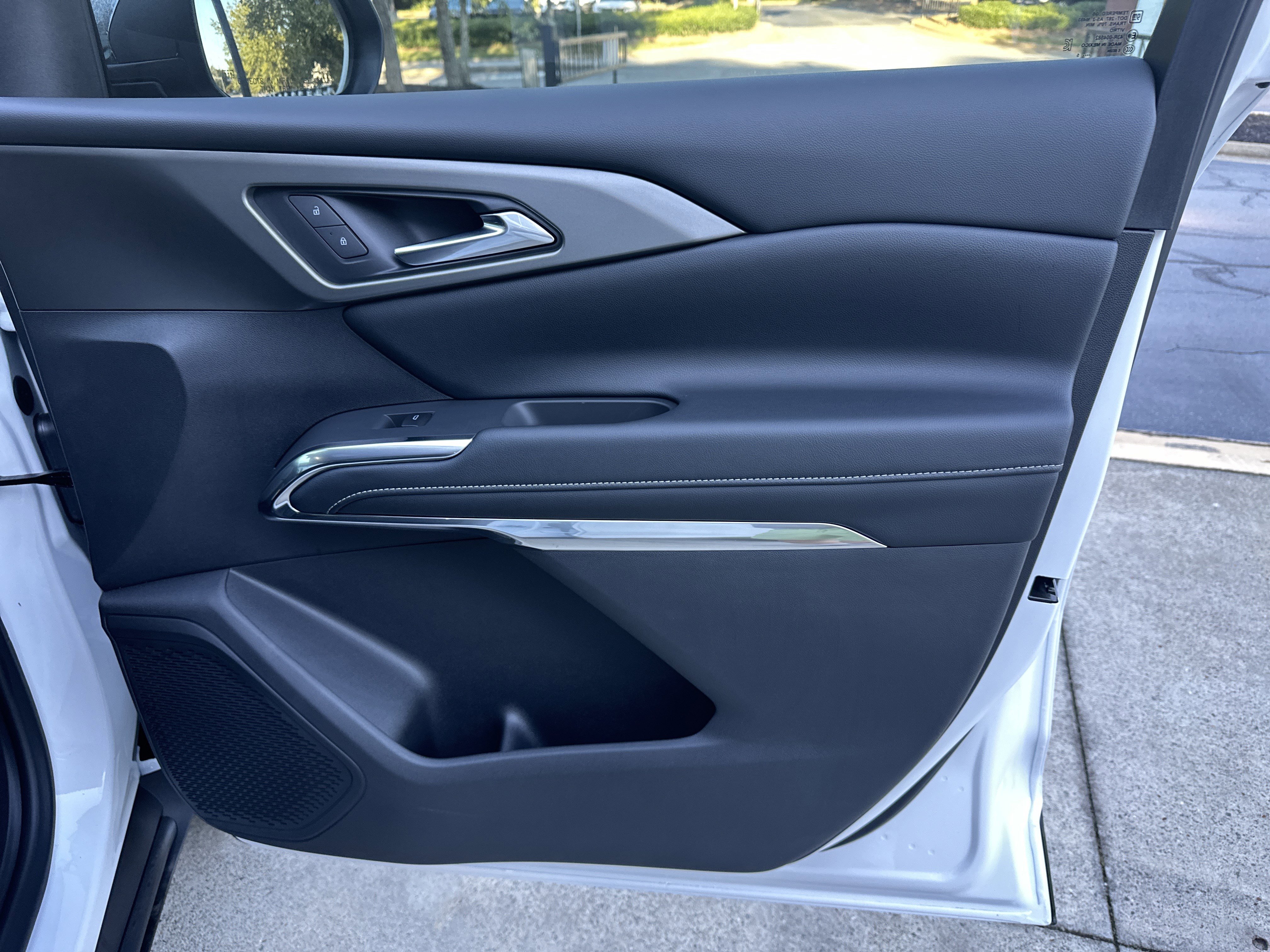 2025 Chevrolet Traverse FWD LT