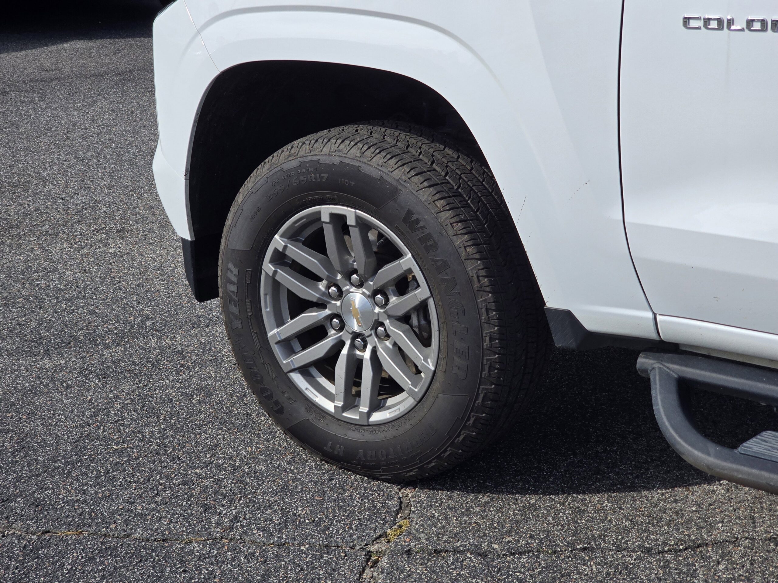 2024 Chevrolet Colorado 2WD LT