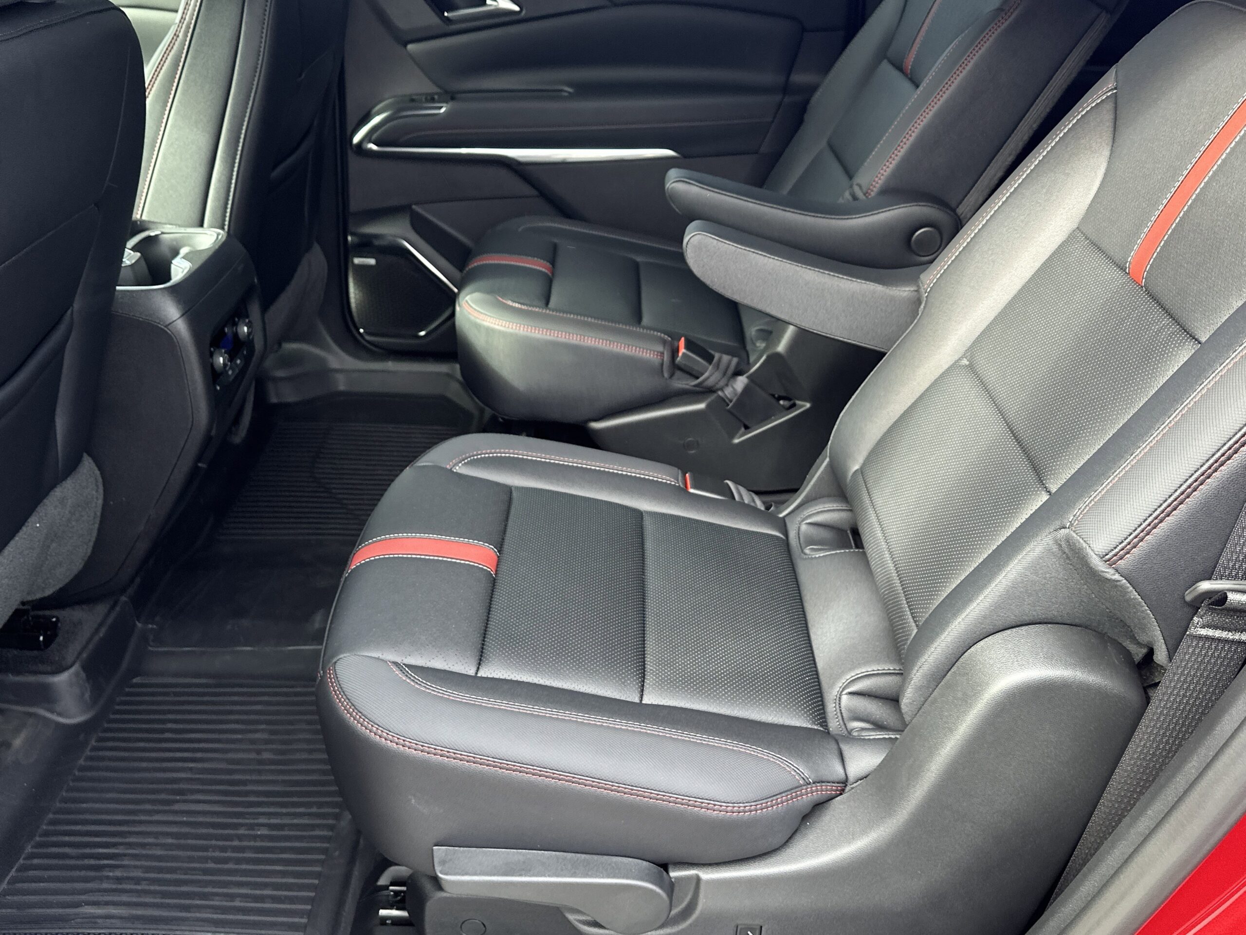 2026 Chevrolet Traverse FWD RS