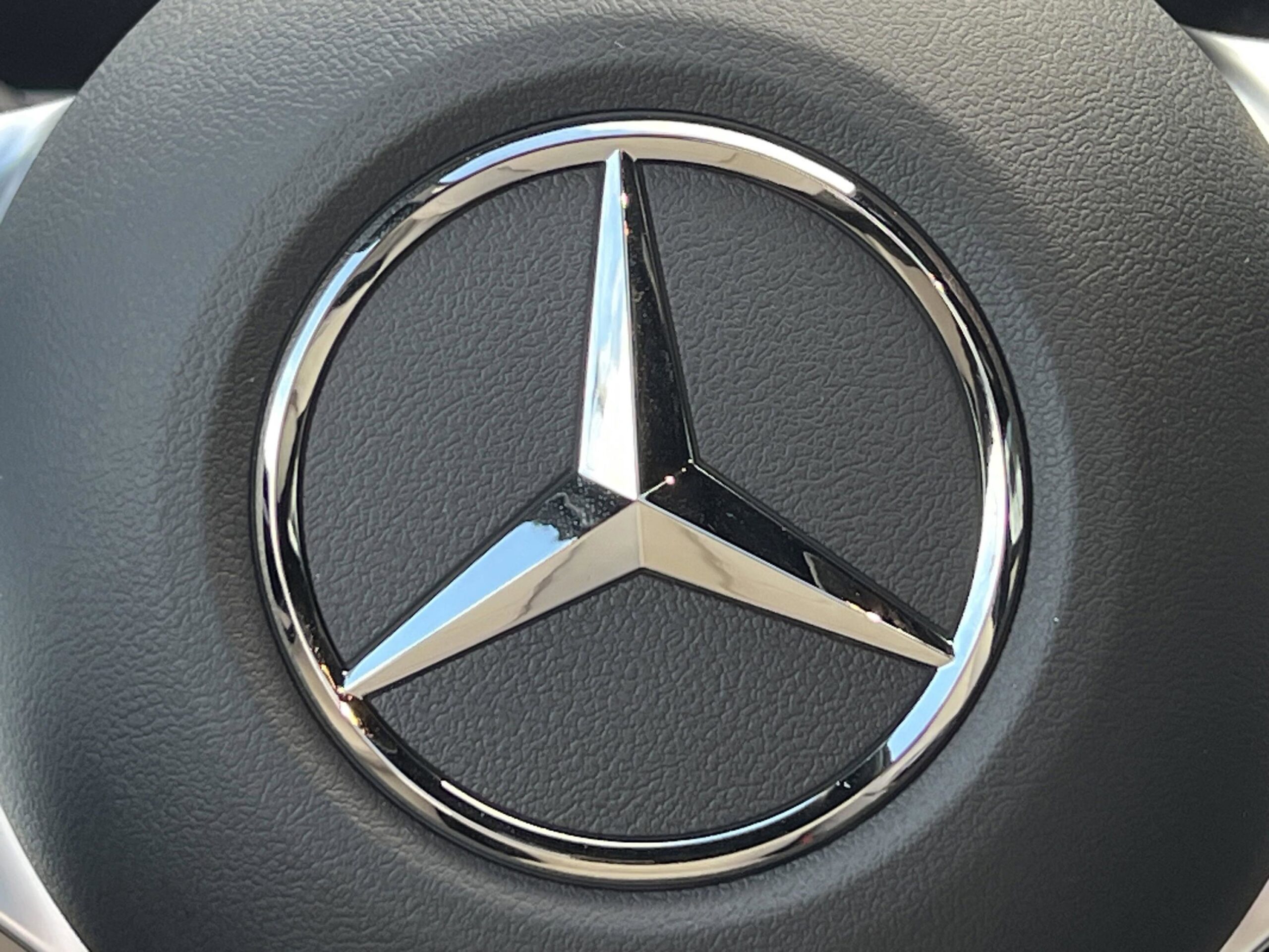 2025 Mercedes-Benz GLC GLC 300