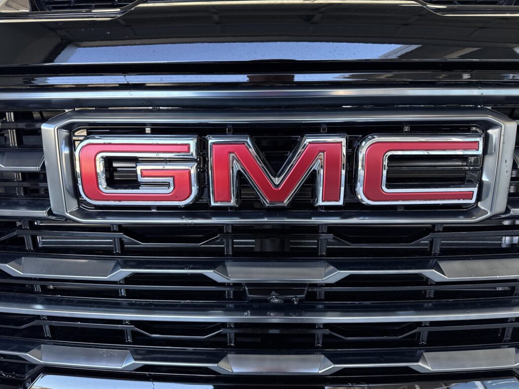 2026 GMC Sierra 2500HD AT4