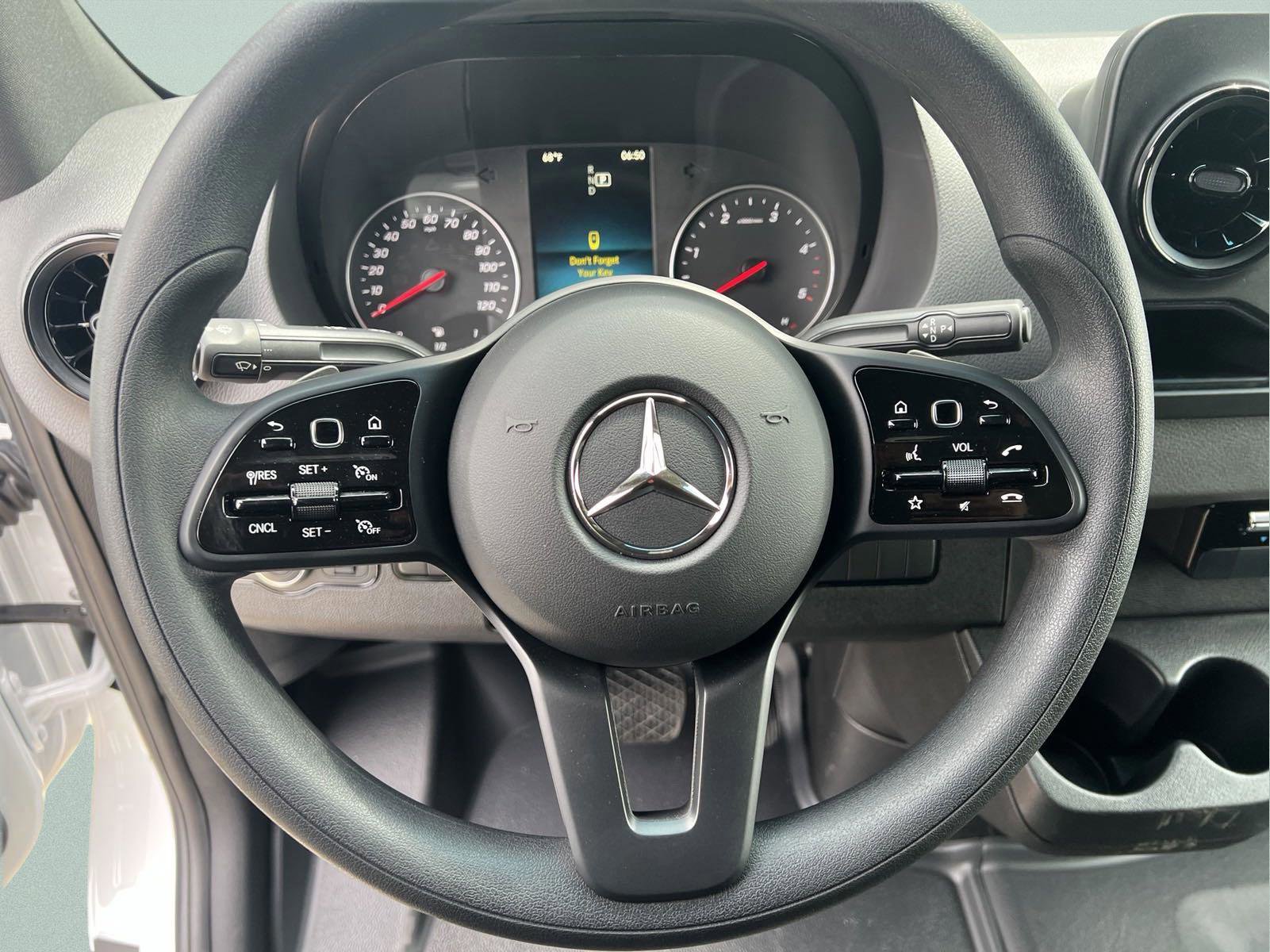 2024 Mercedes-Benz Sprinter Cargo Van LEONARD OUTFITTER 2500