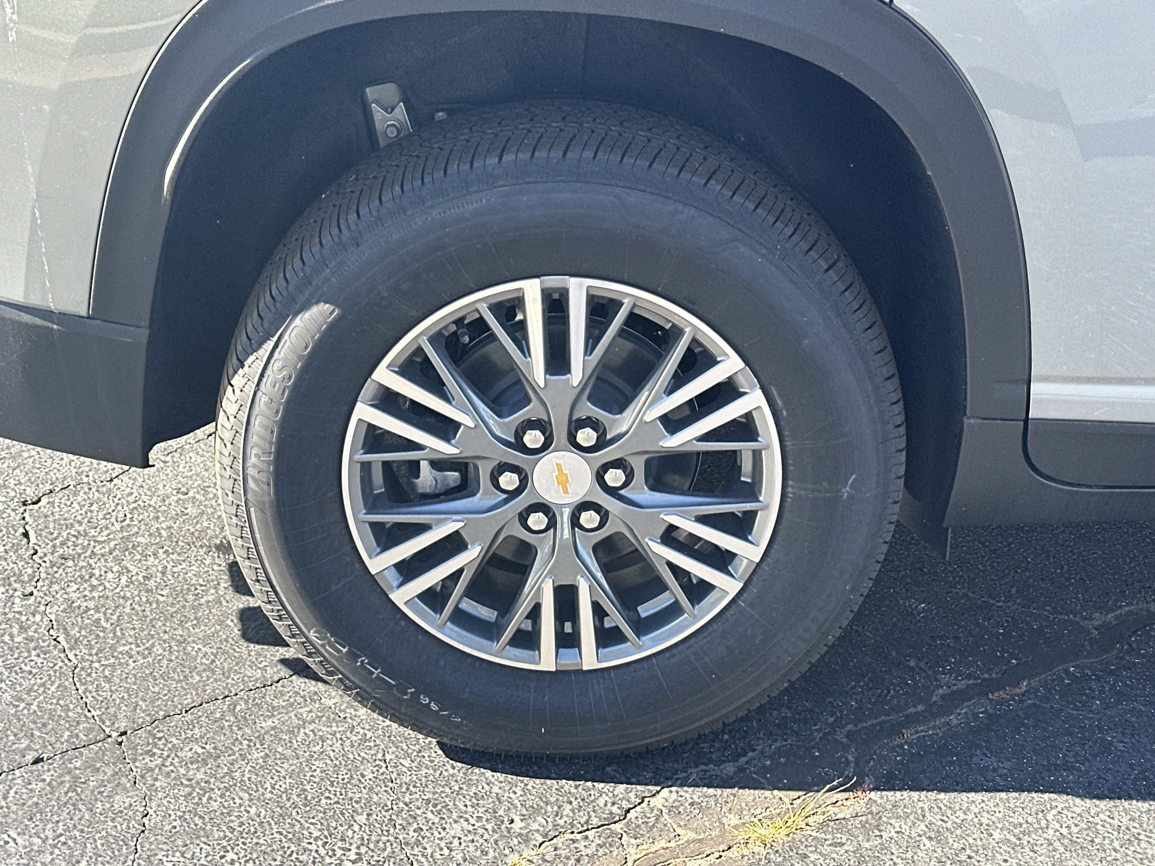 2025 Chevrolet Traverse FWD LT