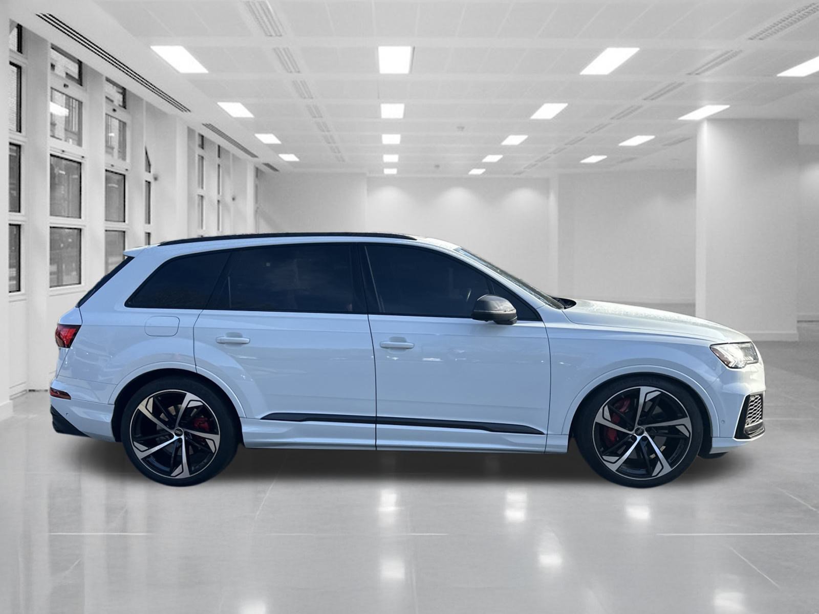 2023 Audi SQ7 Premium Plus