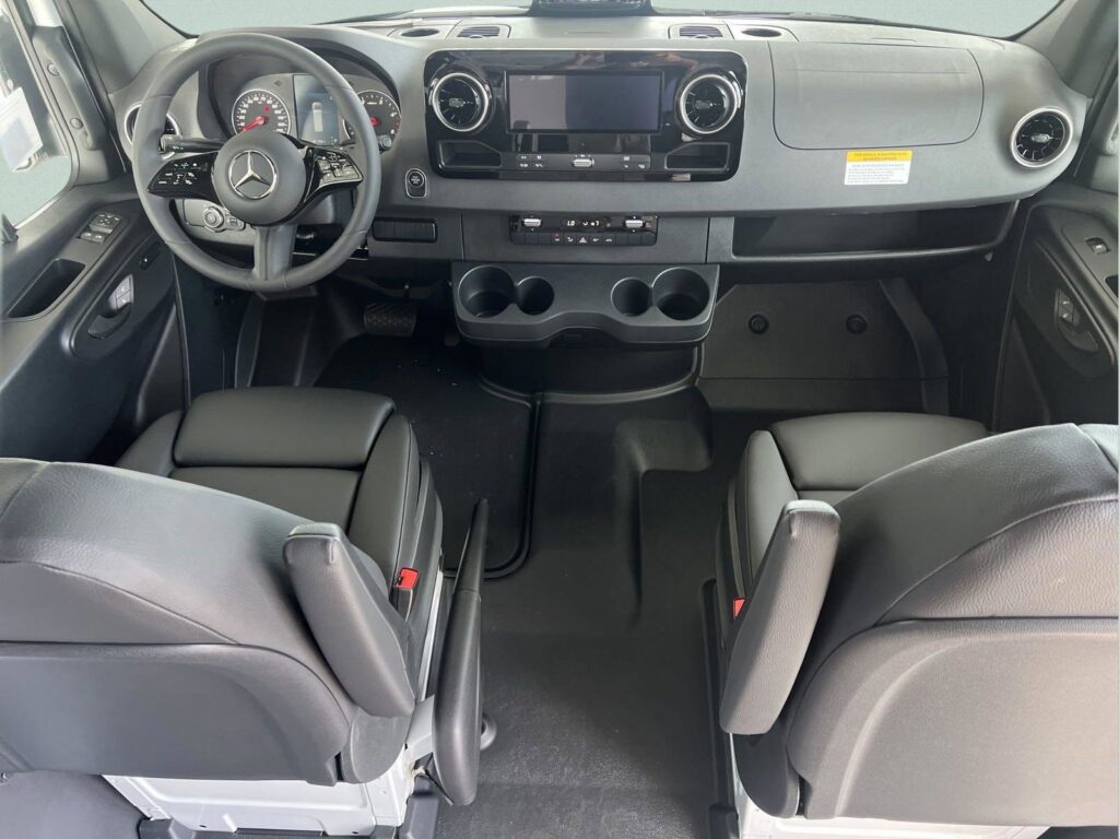 2025 Mercedes-Benz Sprinter Cargo Van 2500