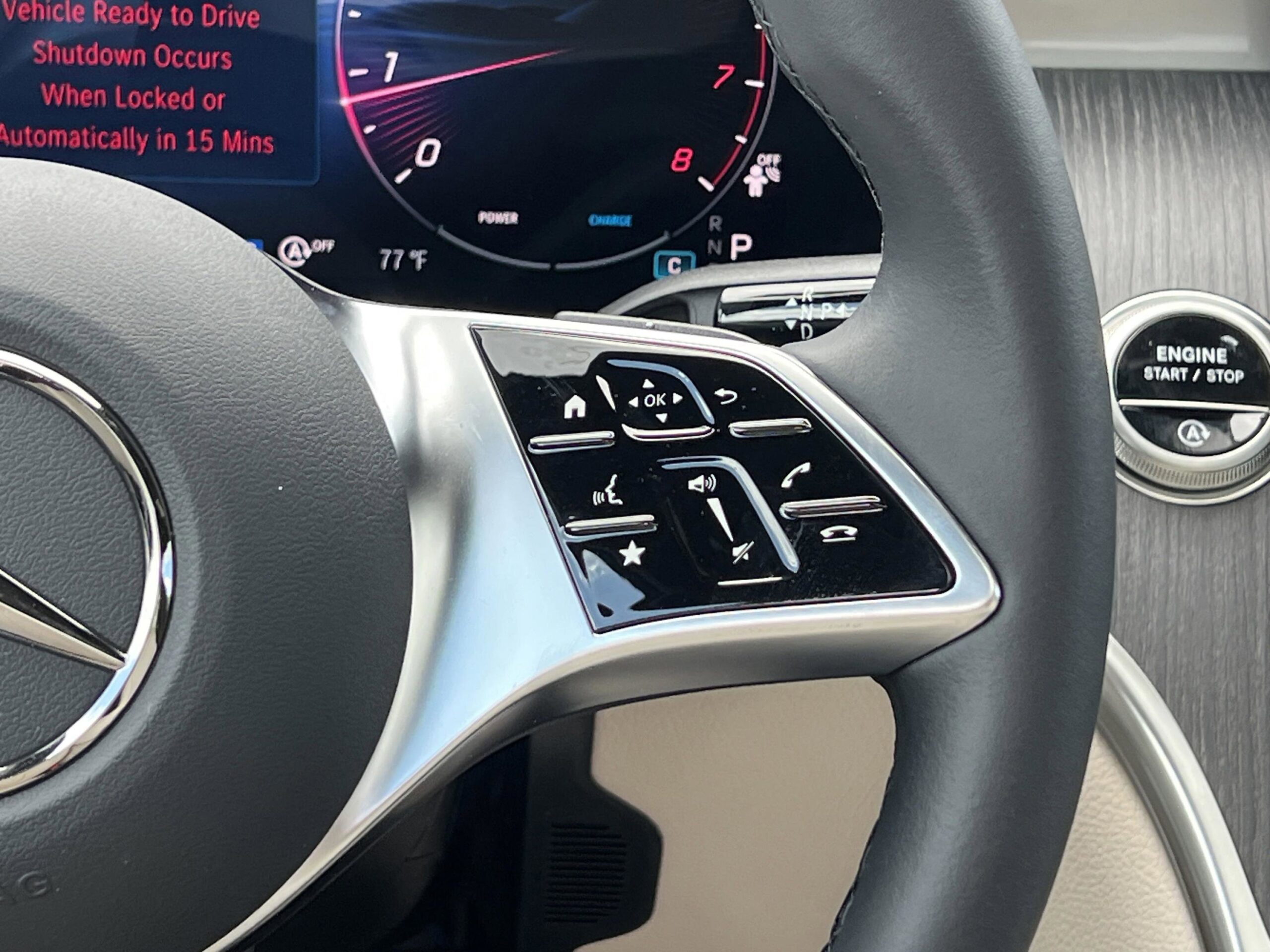 2025 Mercedes-Benz GLC GLC 300
