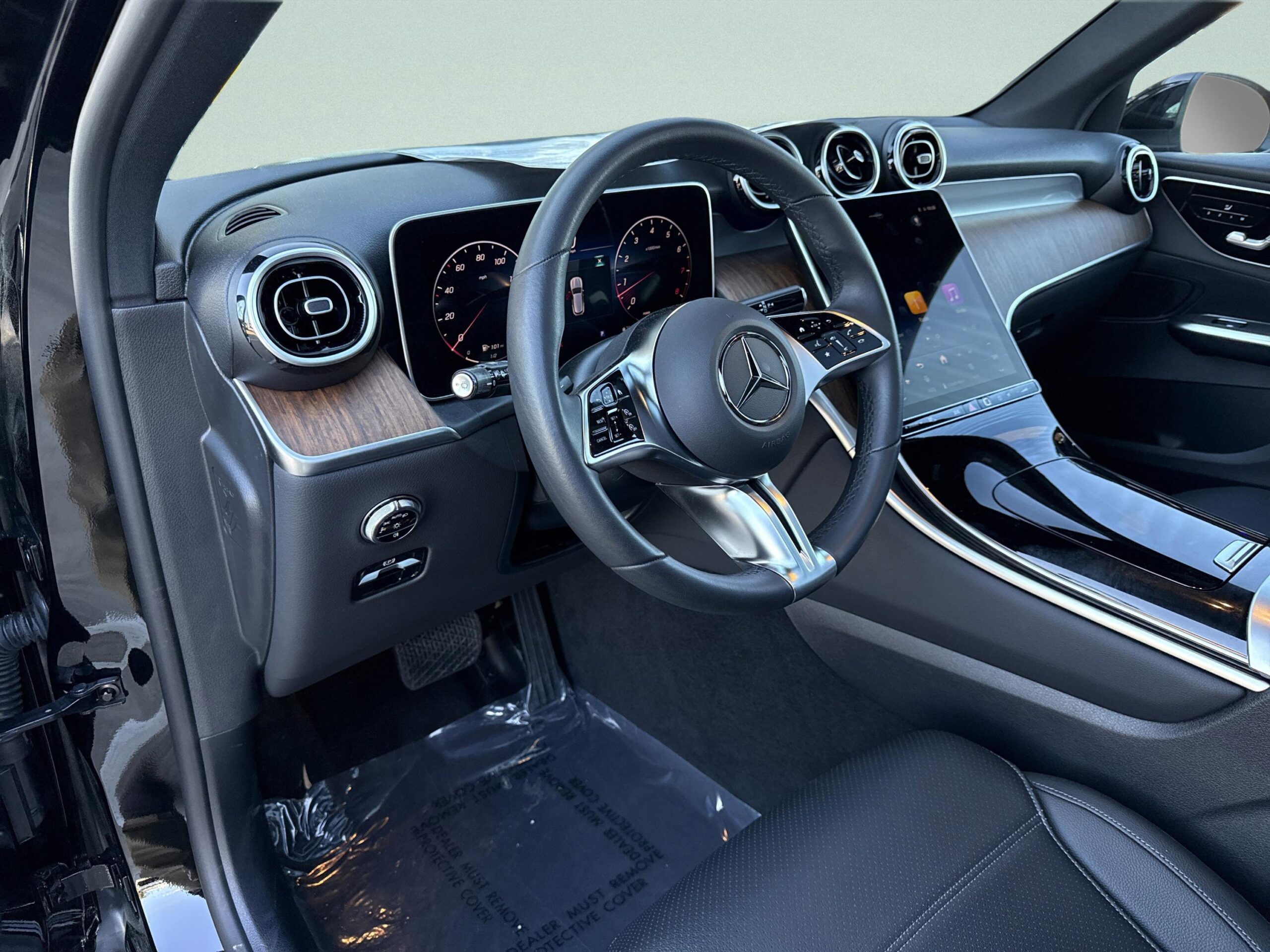 2025 Mercedes-Benz GLC GLC 300