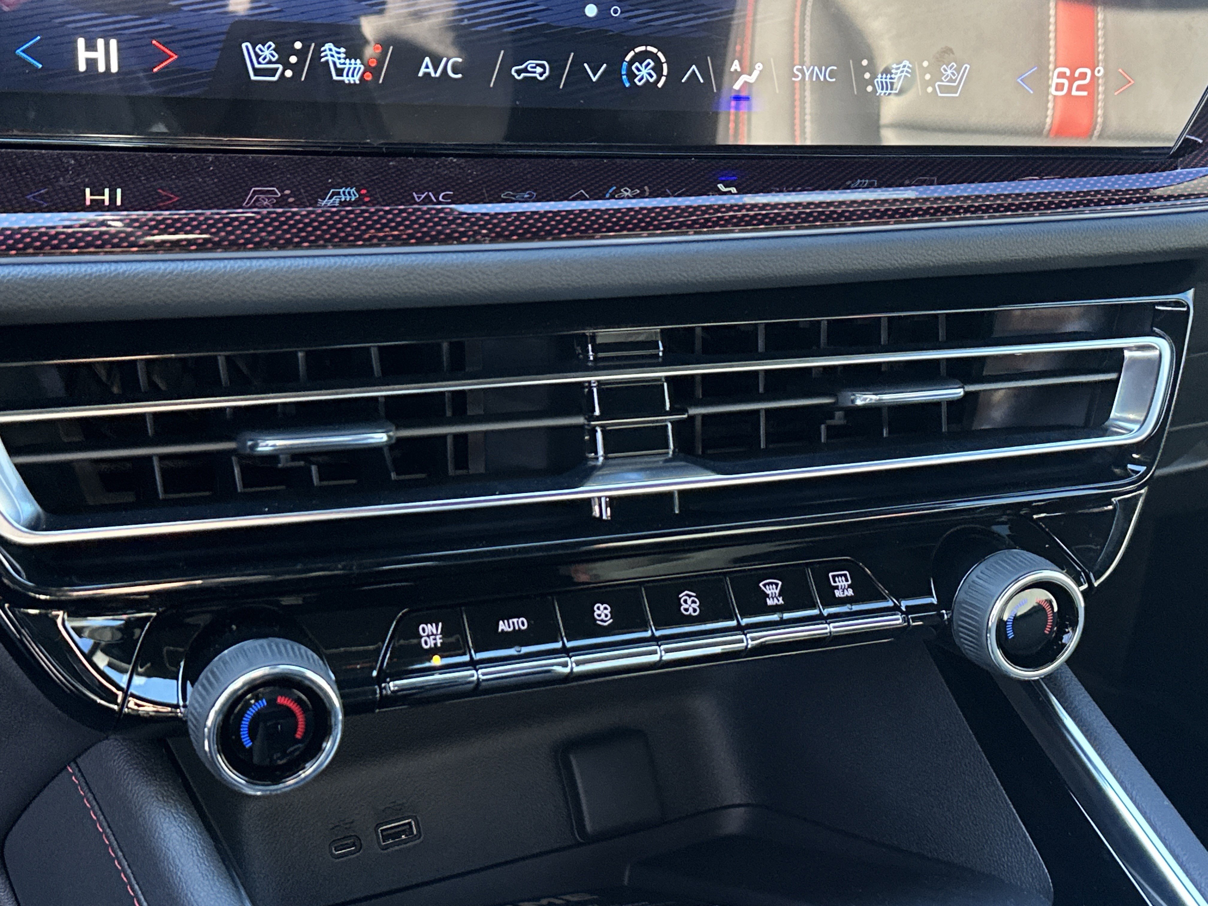 2026 Chevrolet Traverse FWD RS