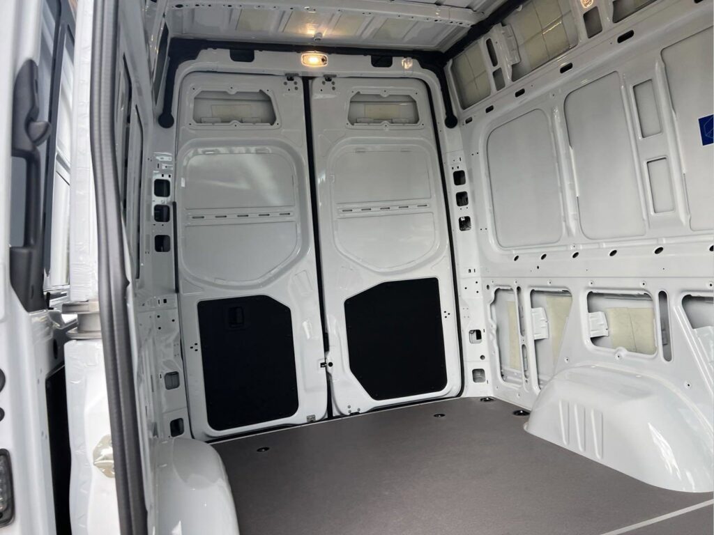 2025 Mercedes-Benz Sprinter Cargo Van 2500