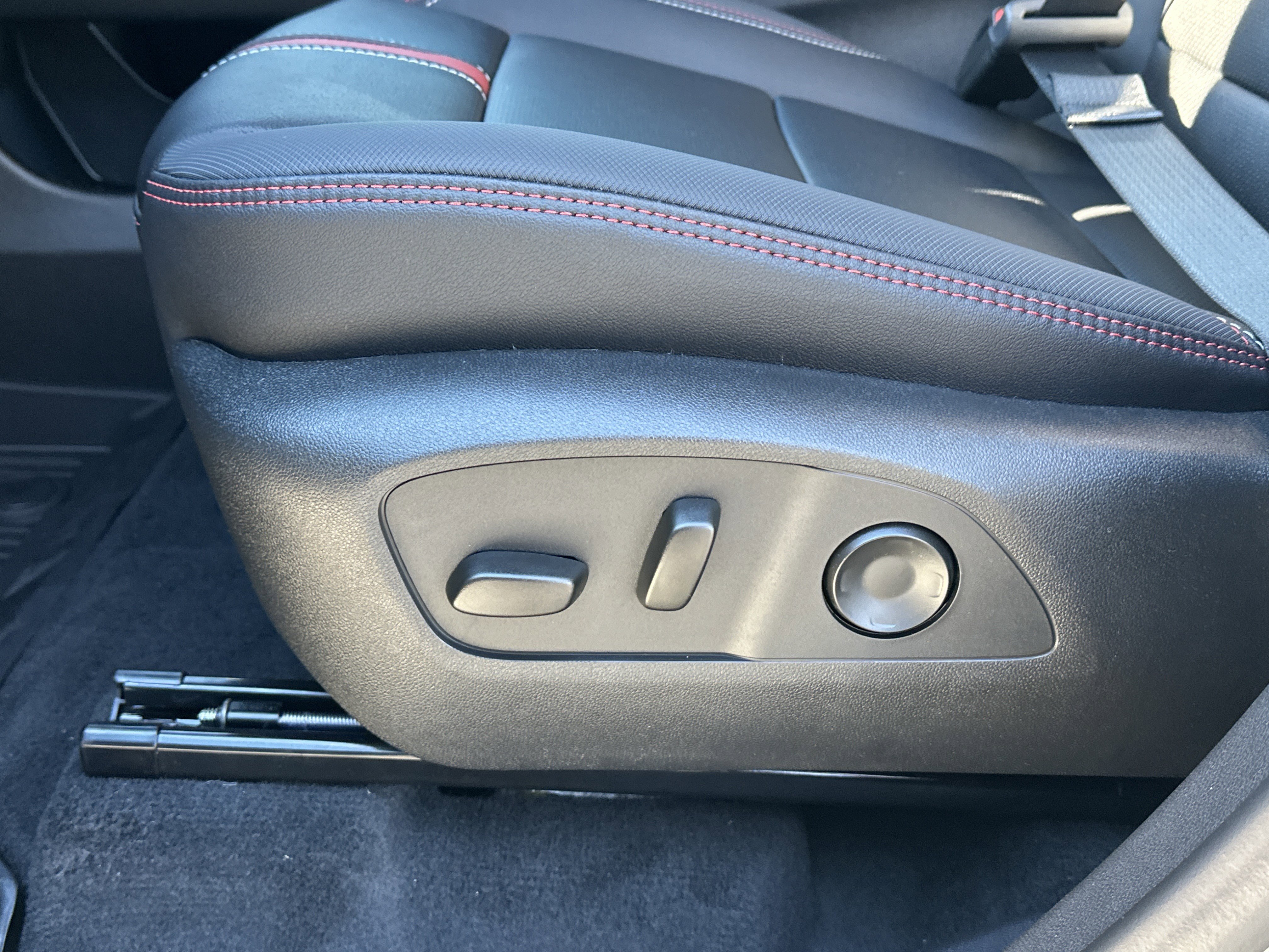 2026 Chevrolet Traverse FWD RS