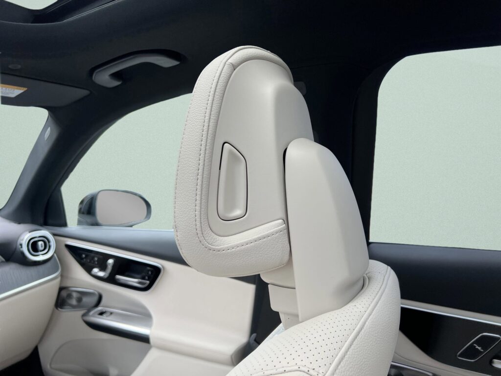 2025 Mercedes-Benz GLC GLC 300
