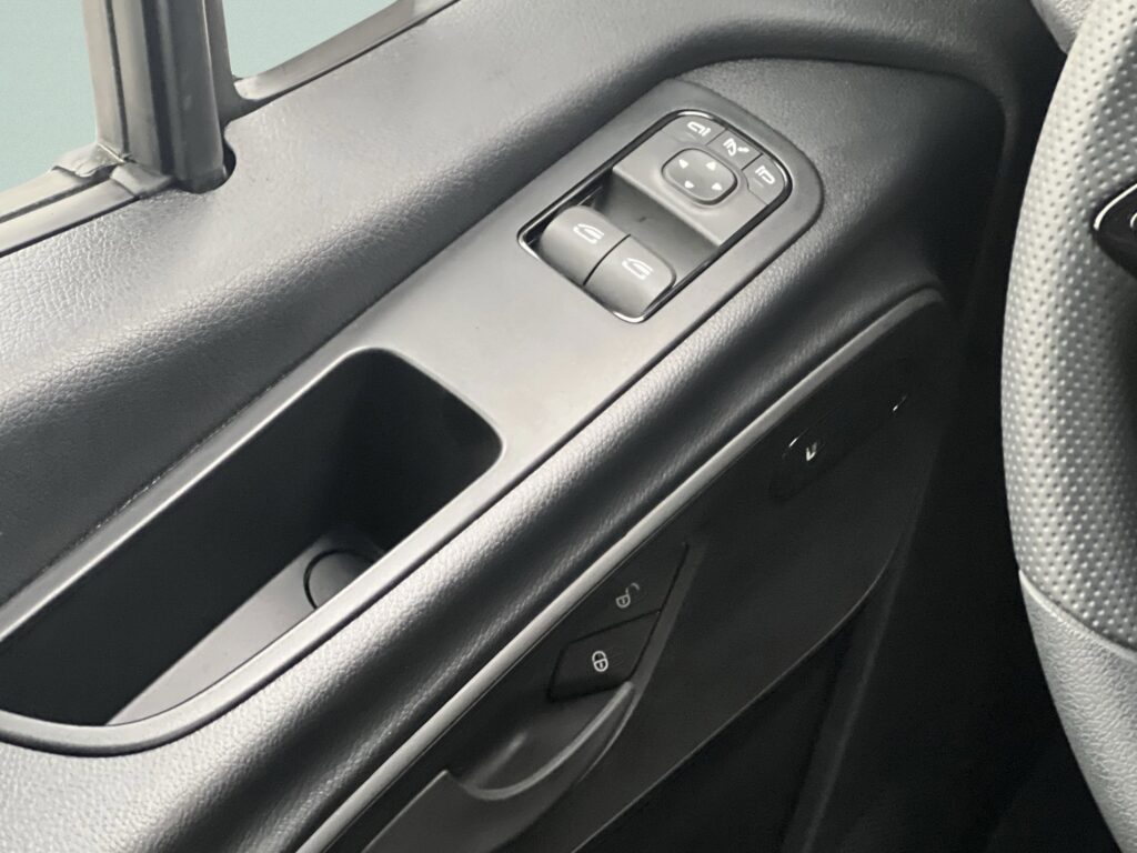 2025 Mercedes-Benz Sprinter Cargo Van 2500