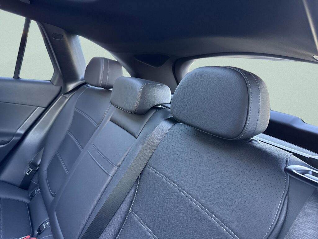 2025 Mercedes-Benz GLC GLC 300