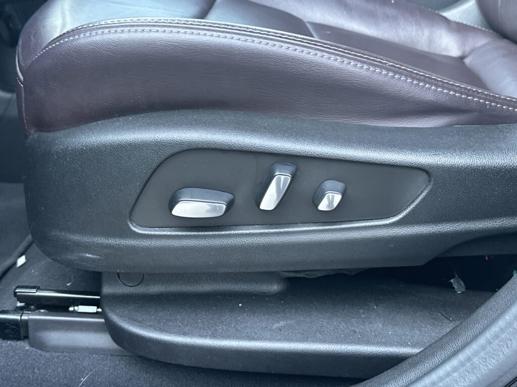 2023 Cadillac XT6 FWD Premium Luxury