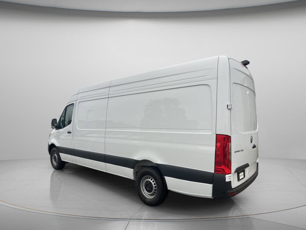 2025 Mercedes-Benz Sprinter Cargo Van 2500