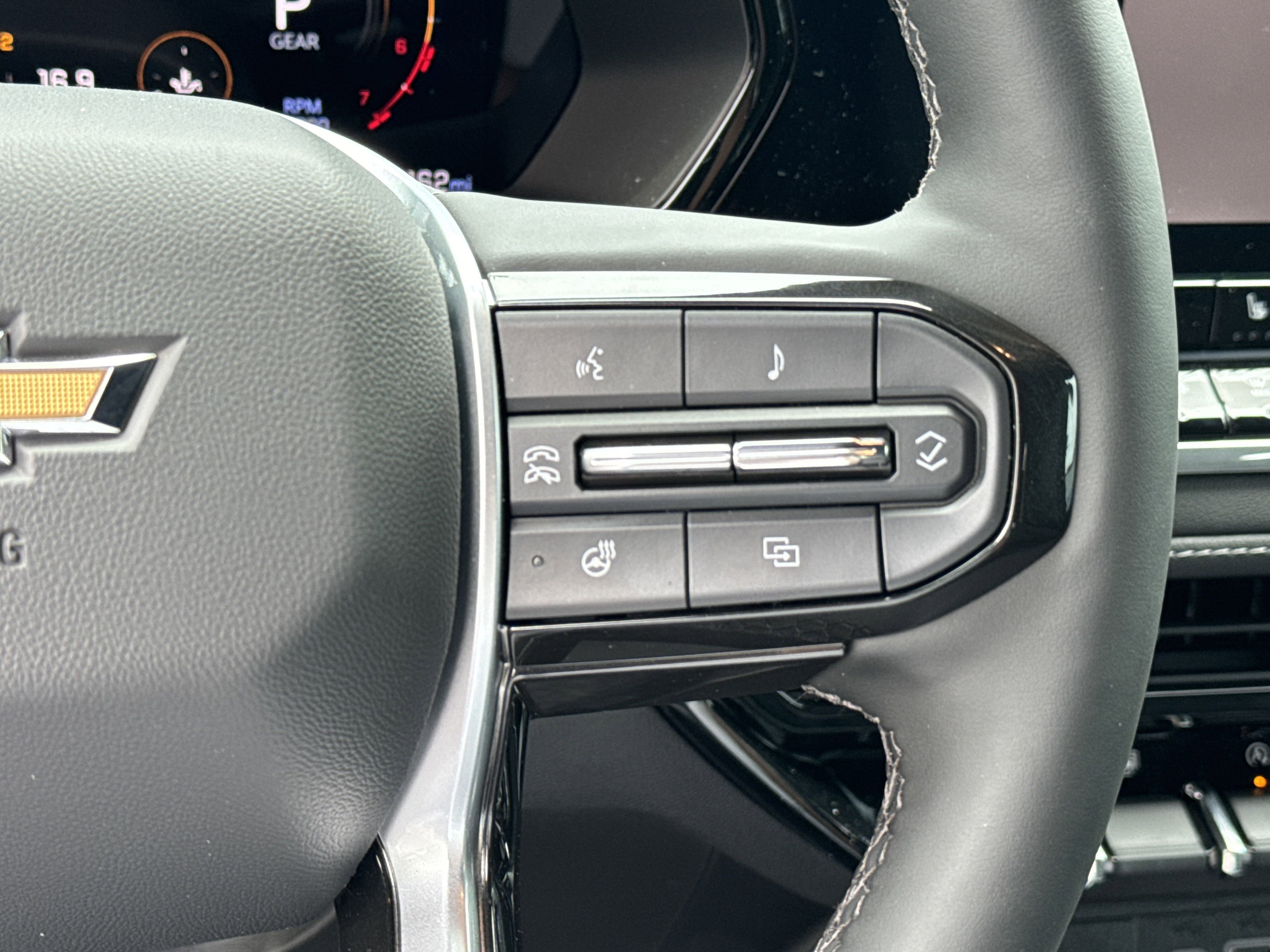 2024 Chevrolet Colorado 4WD LT