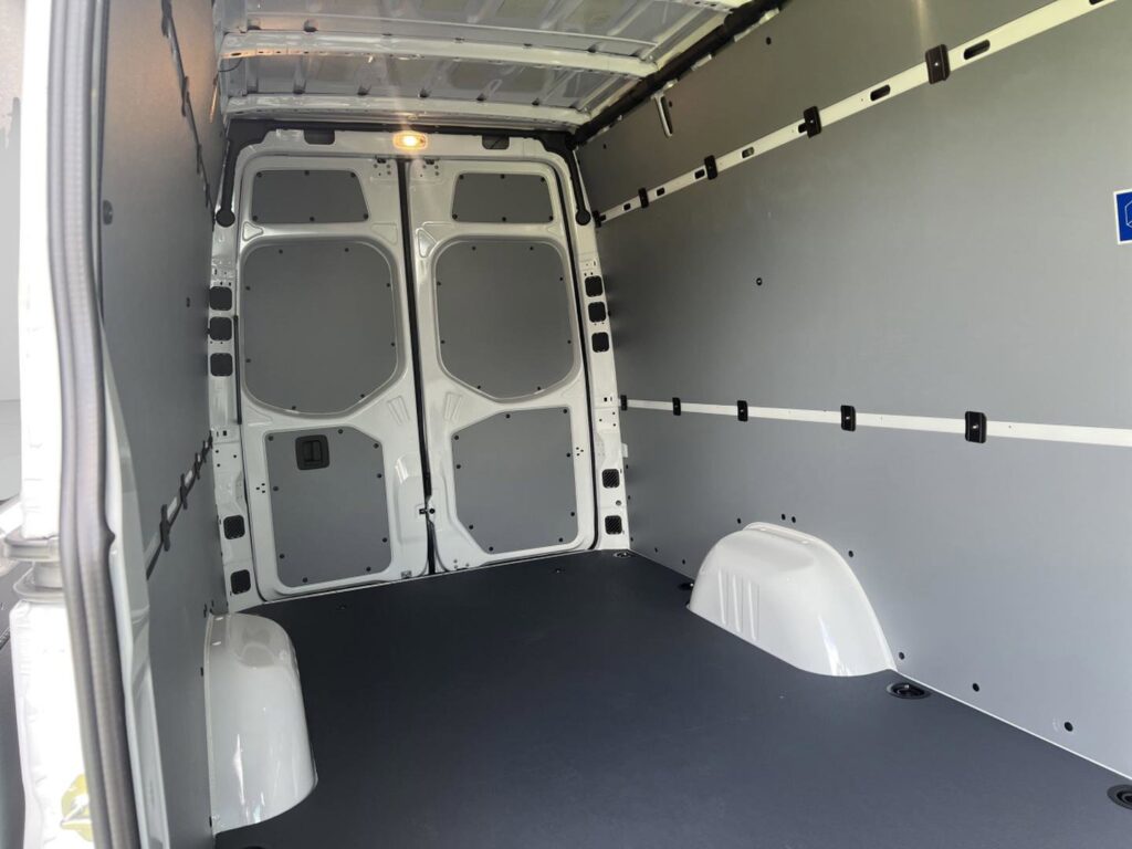 2025 Mercedes-Benz Sprinter Cargo Van 2500