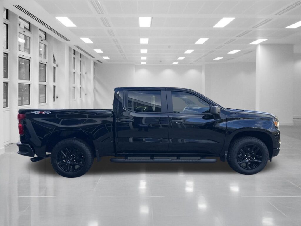 2025 Chevrolet Silverado 1500 Custom