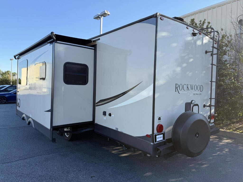 2021 ROCKWOOD LITE FOREST RIVER REAL-LITE