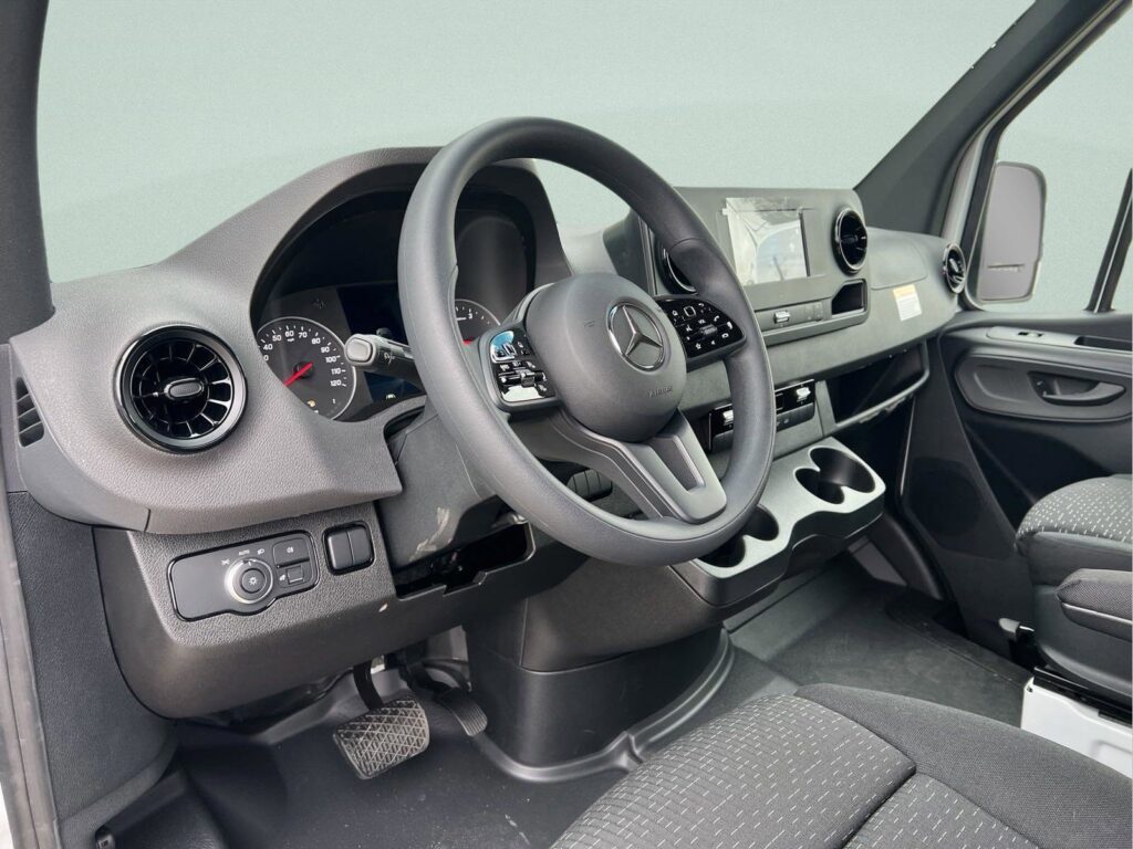 2024 Mercedes-Benz Sprinter Cargo Van 2500