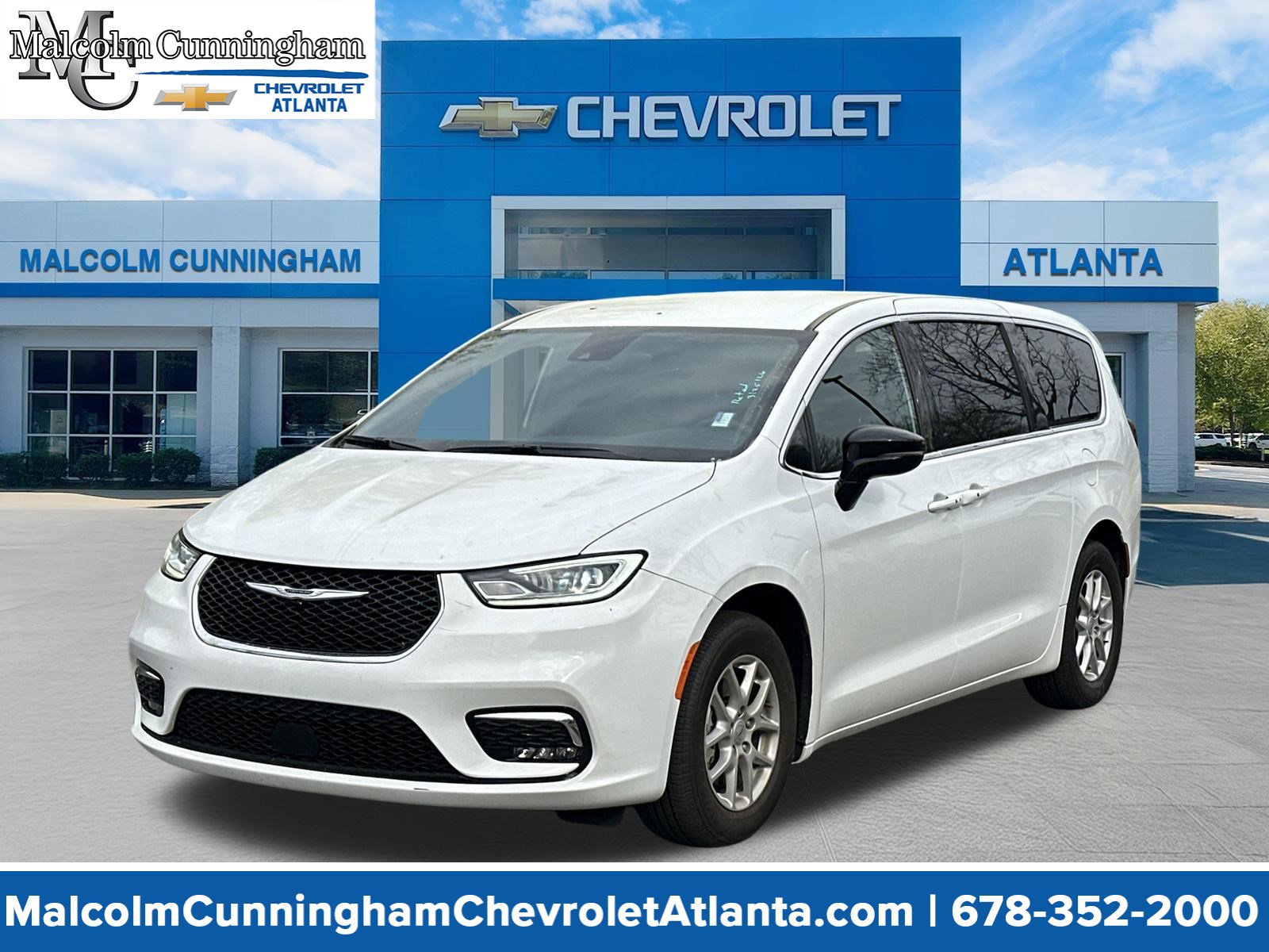 2025 Chrysler Pacifica Select