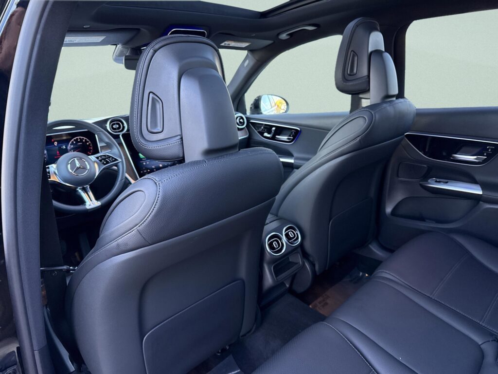 2025 Mercedes-Benz GLC GLC 300