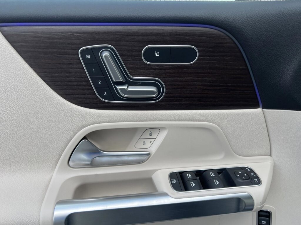 2025 Mercedes-Benz GLB GLB 250