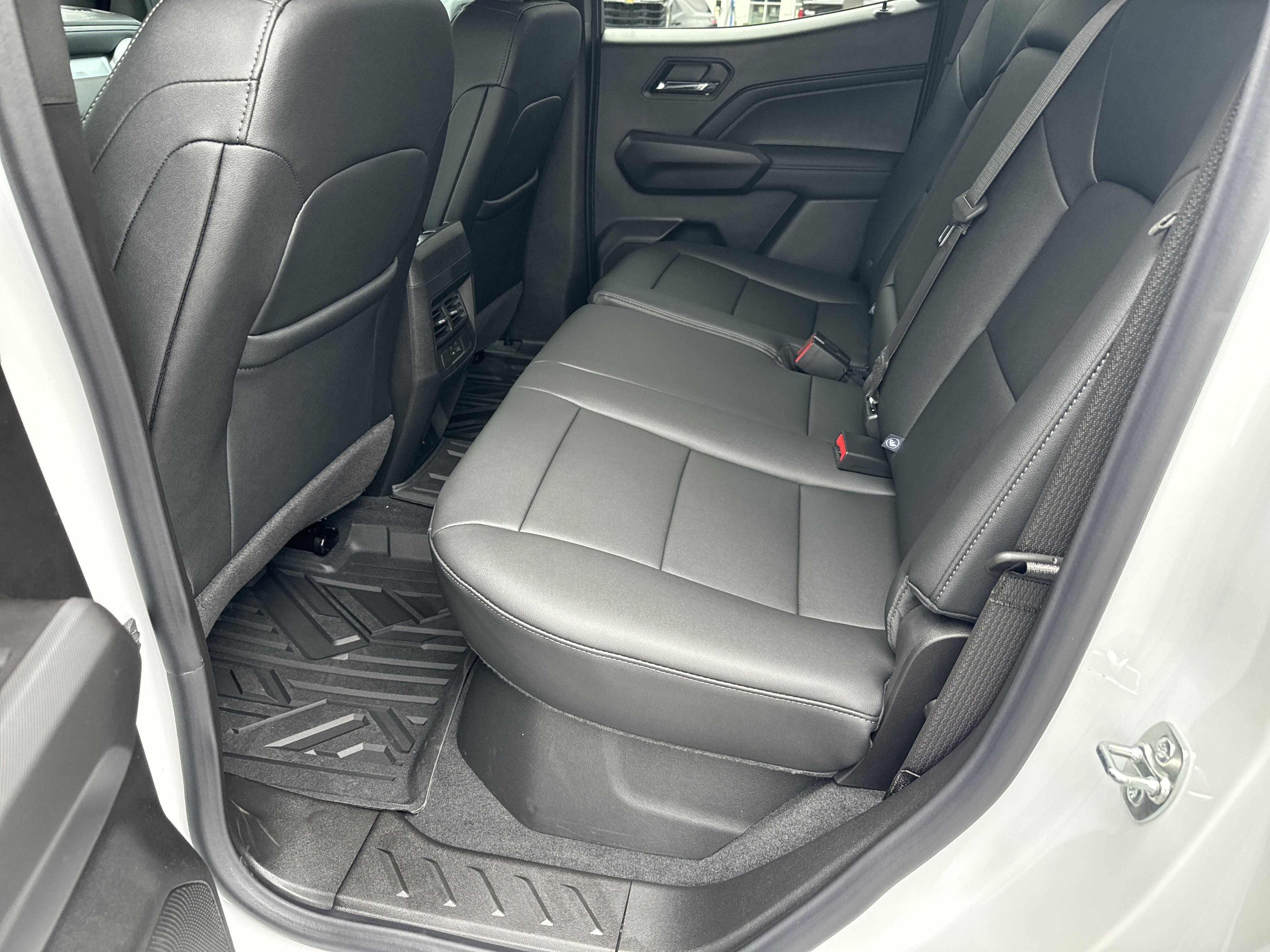 2025 Chevrolet Colorado 2WD LT