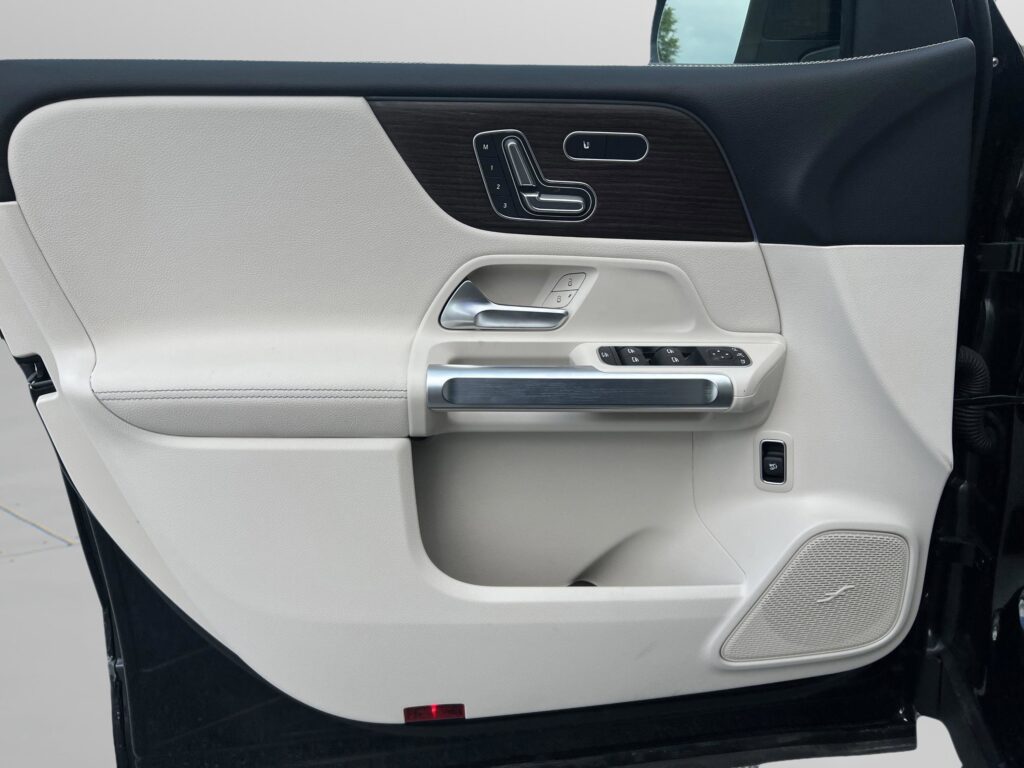 2025 Mercedes-Benz GLB GLB 250