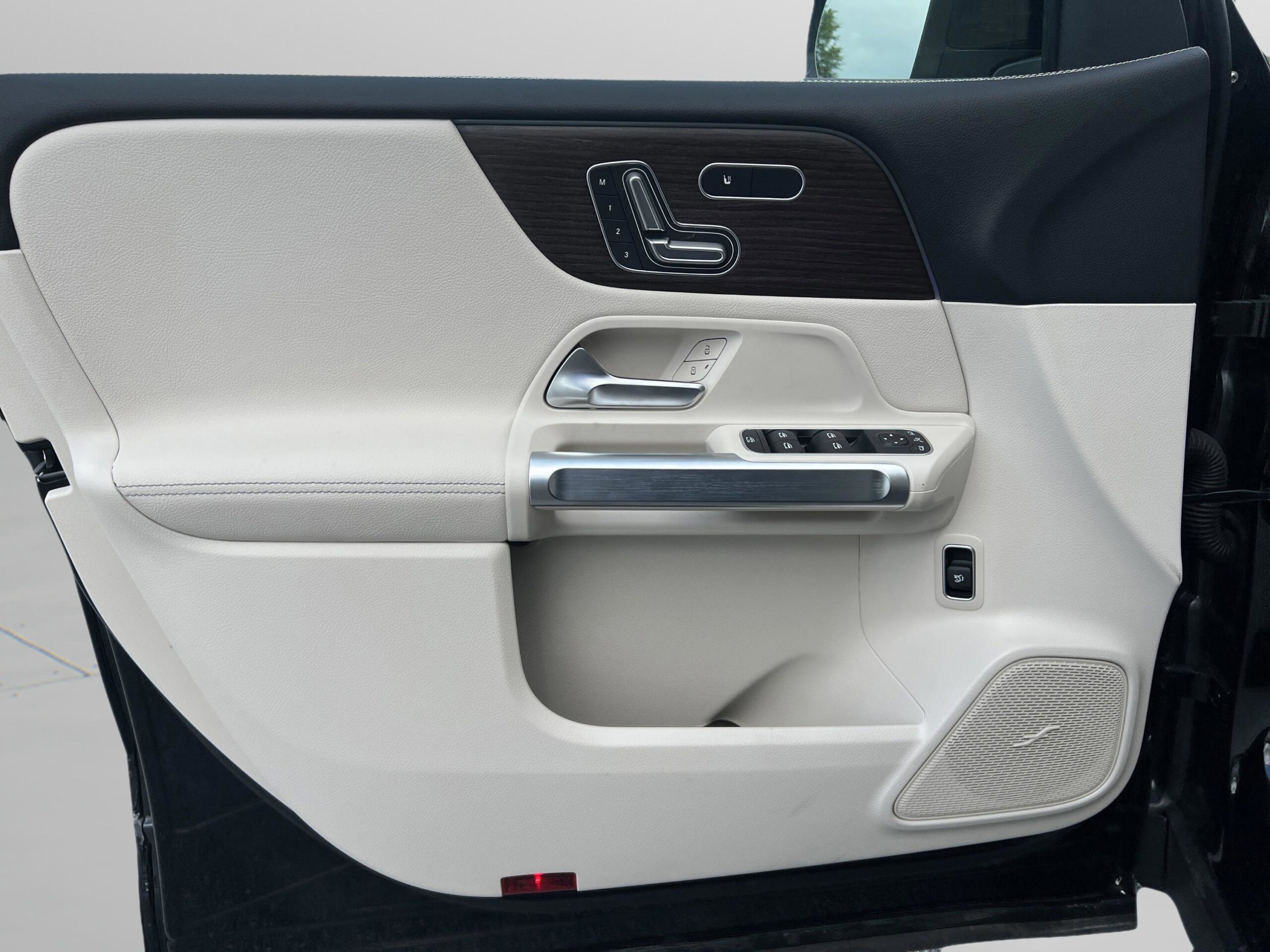 2025 Mercedes-Benz GLB GLB 250