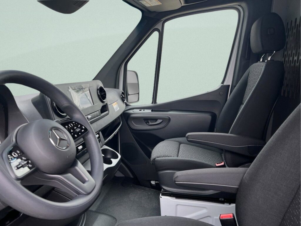 2024 Mercedes-Benz Sprinter Cargo Van 2500