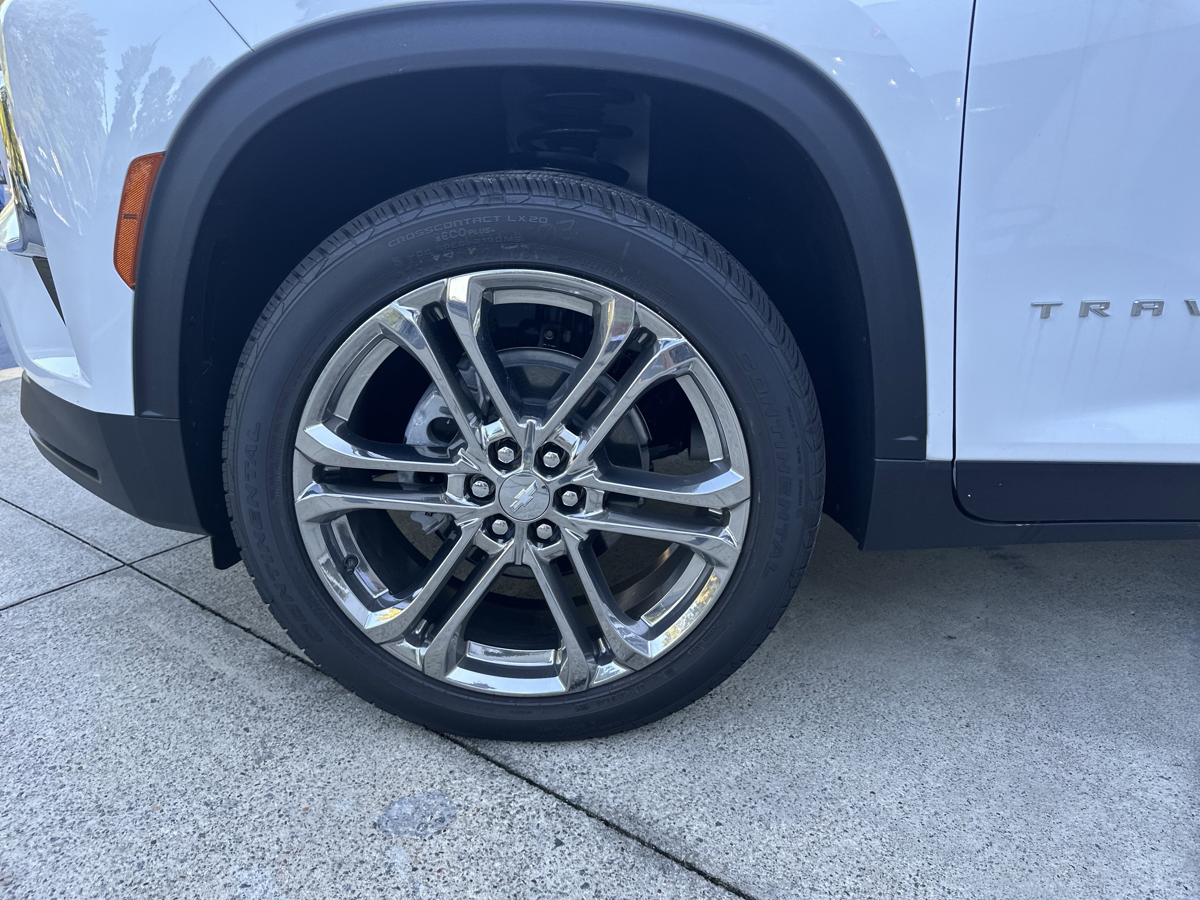 2025 Chevrolet Traverse FWD LT