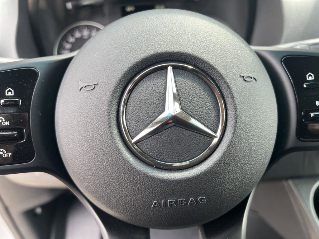 2024 Mercedes-Benz Sprinter Cargo Van LEONARD OUTFITTER 2500