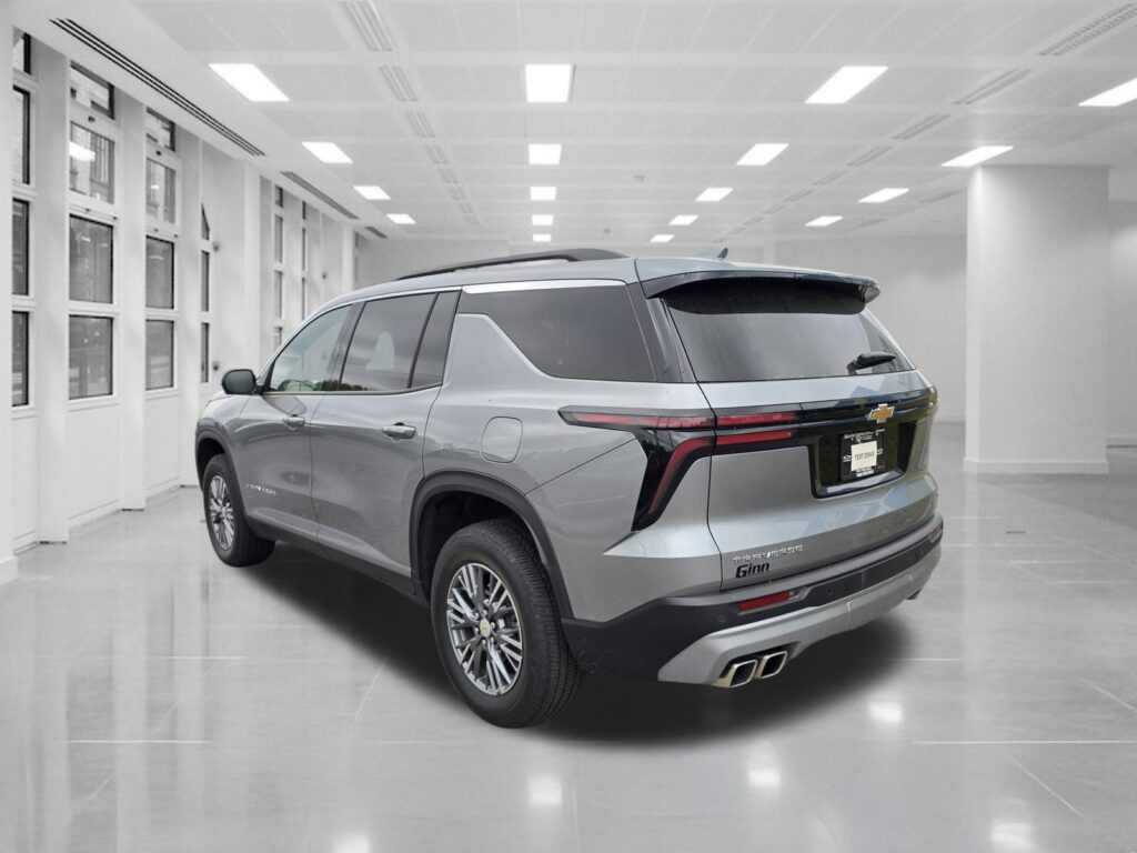 2024 Chevrolet Traverse FWD LT