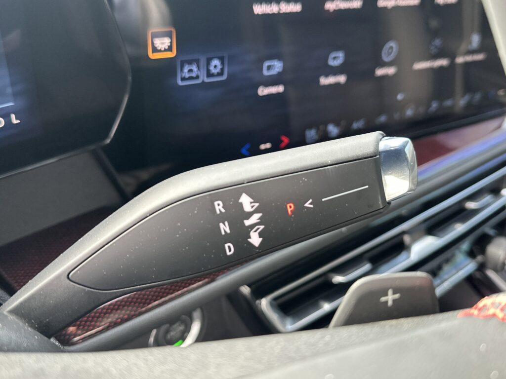 2026 Chevrolet Traverse FWD RS