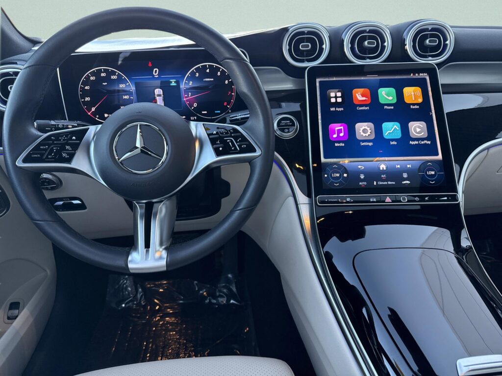 2025 Mercedes-Benz GLC GLC 300