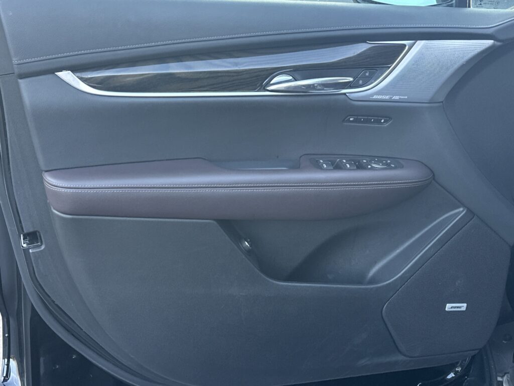 2023 Cadillac XT6 FWD Premium Luxury